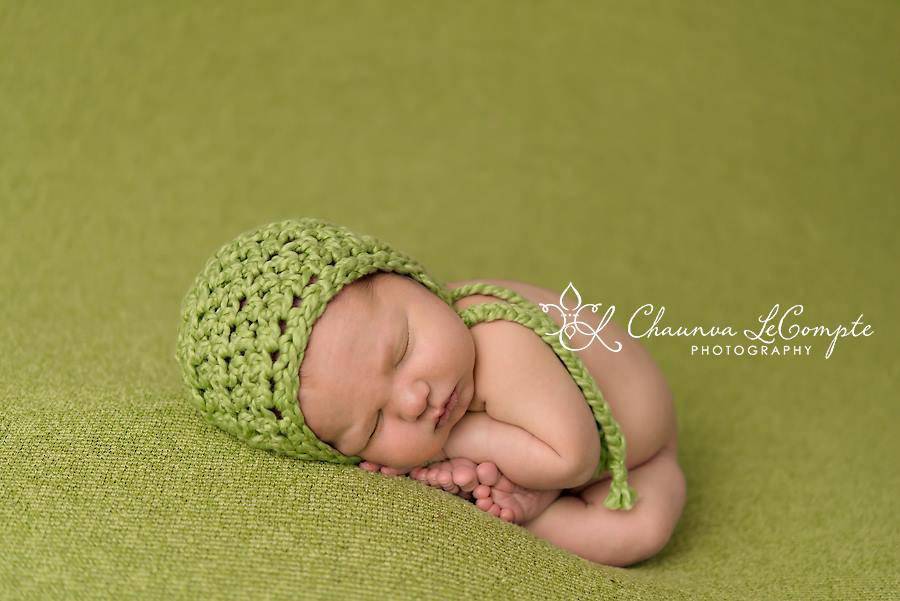 Simply Cotton Baby Bonnet in Pistachio - Beautiful Photo Props